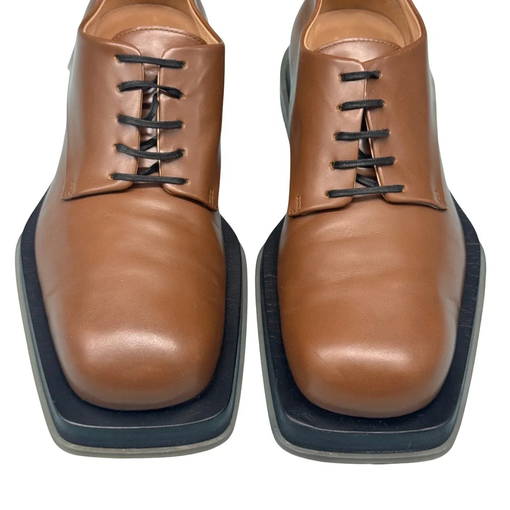 Size 8.5 - Bottega Veneta Lennon Low Top Boots